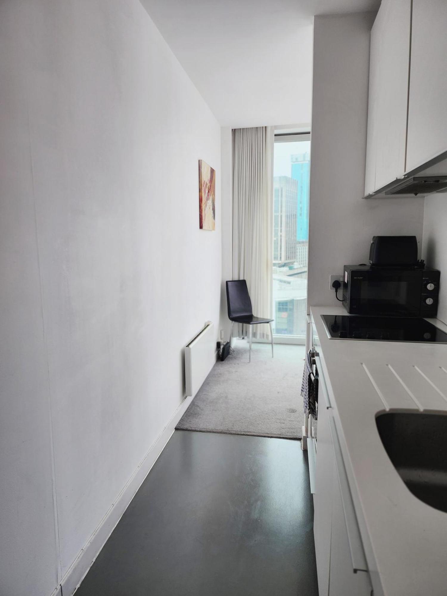Cityscape Apartment In Birmingham With Self Checkin Exterior foto