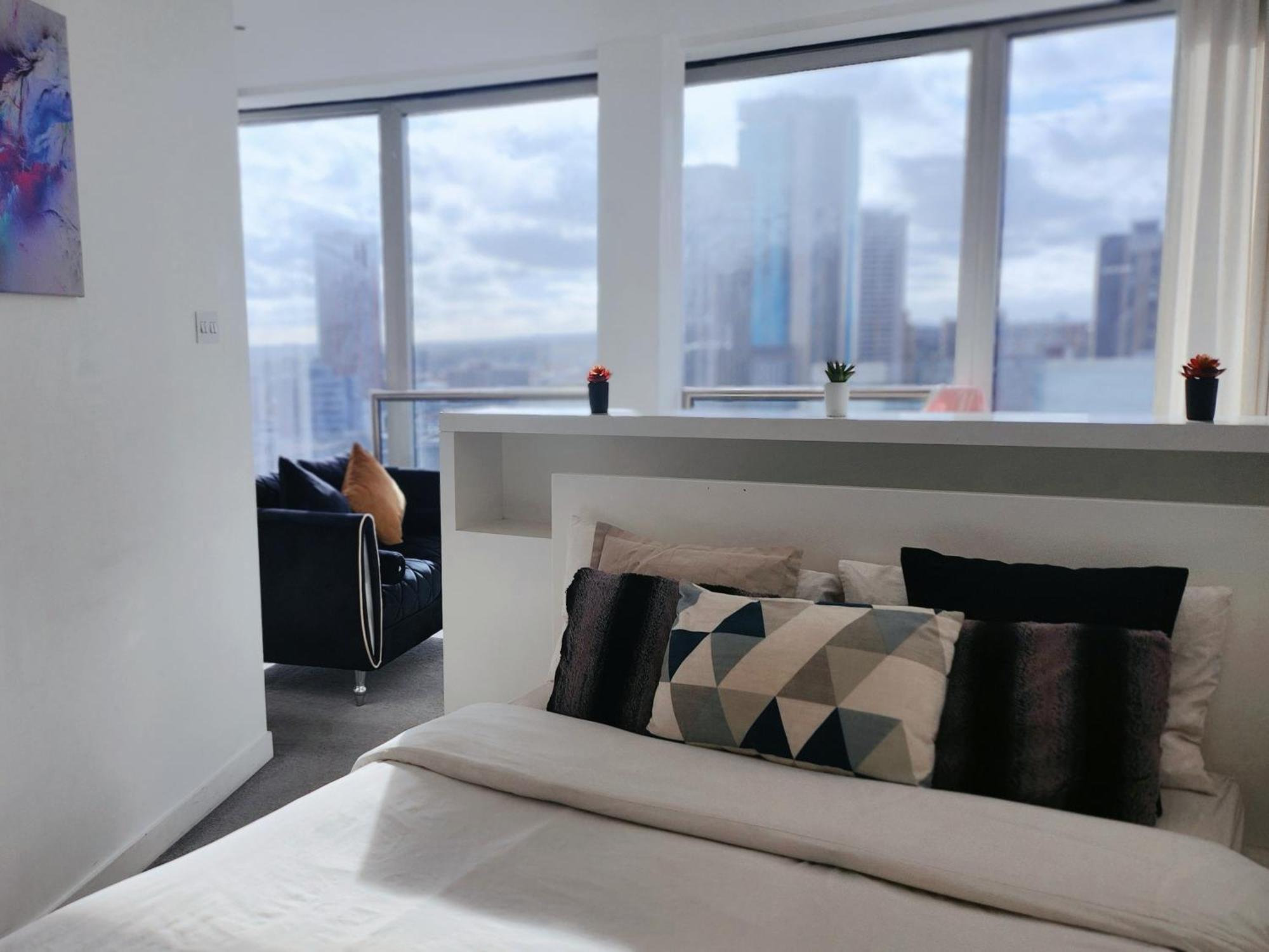 Cityscape Apartment In Birmingham With Self Checkin Exterior foto